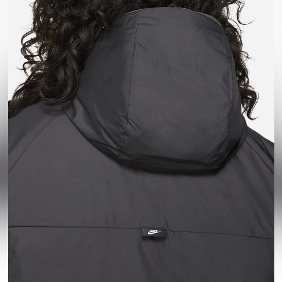 Nike Men's SW Therma-FIT Legacy Black Hooded Reversible Jacket - Picture 6 of 9